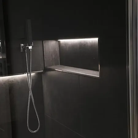 Diana's Luxury *